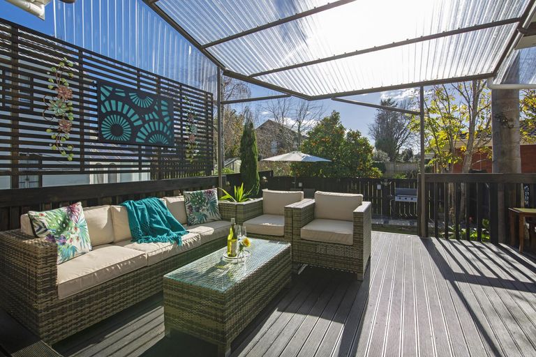 Photo of property in 2/38 Stanniland Street, Sunnyhills, Auckland, 2010