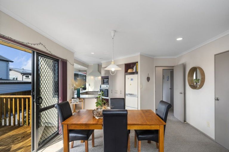 Photo of property in 17b Hilltop Road, Parkvale, Tauranga, 3112