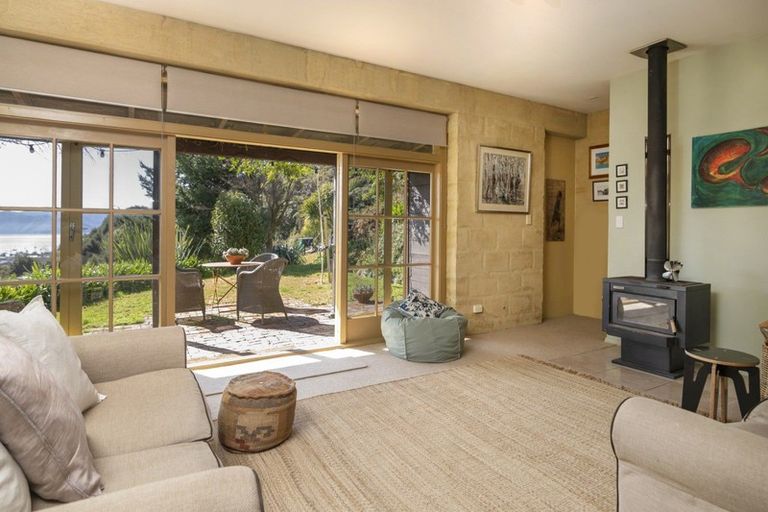 Photo of property in 51 Boons Valley Road, Waikawa, Picton, 7220