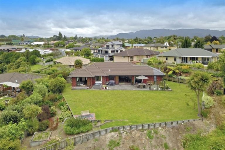 Photo of property in 43 Norm Freeman Drive, Te Puke, 3119