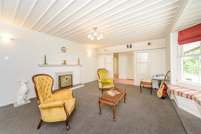 Photo of property in 273 Parewanui Road, Bulls, 4894