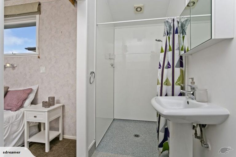 Photo of property in 55 Coronation Road, Hillcrest, Auckland, 0627