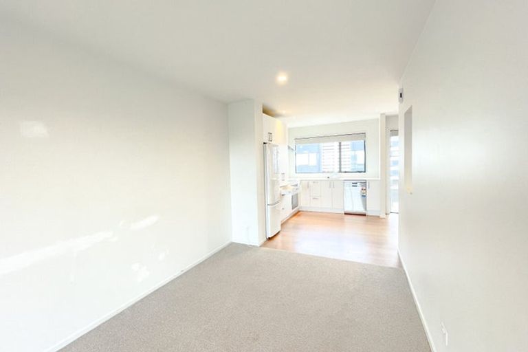 Photo of property in 38 Memorial Park Lane, Hobsonville, Auckland, 0618