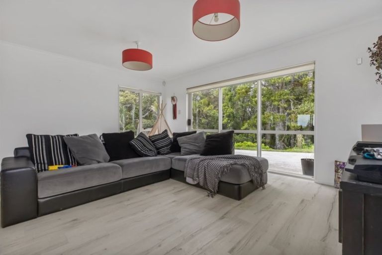 Photo of property in 79 Tender Road, Dairy Flat, Albany, 0794