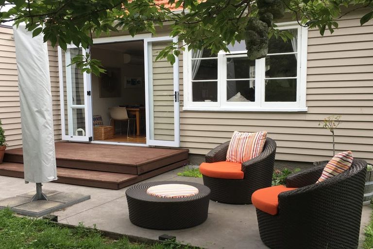 Photo of property in 4 Main Street, Hospital Hill, Napier, 4110