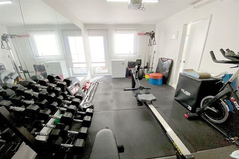 Photo of property in 10/190 Lincoln Road, Addington, Christchurch, 8024