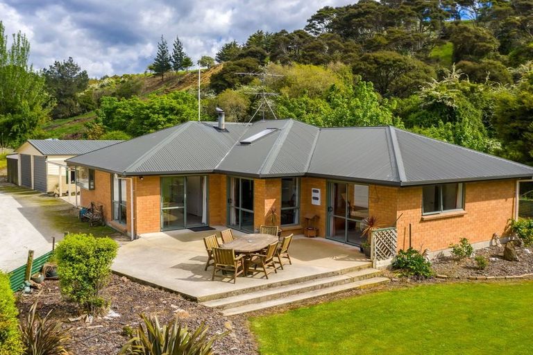 Photo of property in 76 Joyce Road, Hampden, 9410