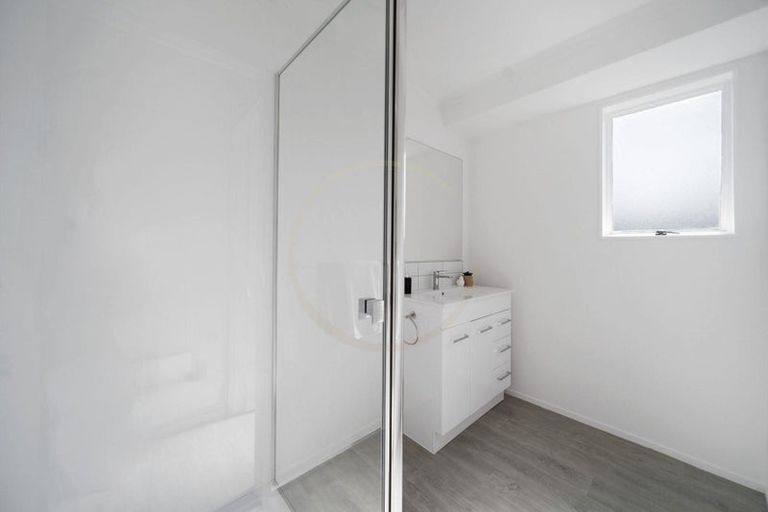 Photo of property in 3/10 Penion Drive, Flat Bush, Auckland, 2023