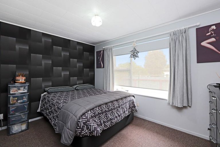 Photo of property in 87 Riverbend Road, Onekawa, Napier, 4110