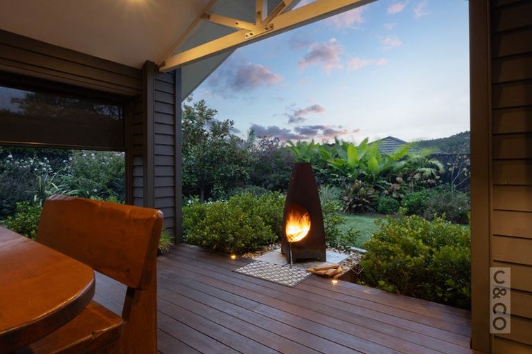 Photo of property in 212 Matua Road, Kumeu, 0810