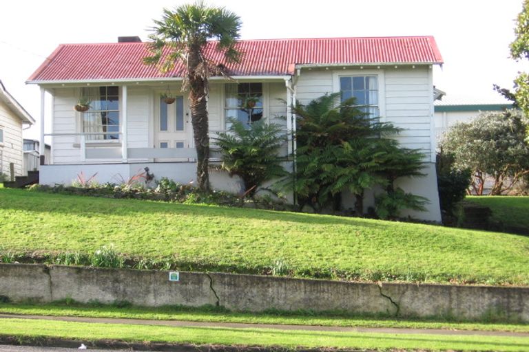 Photo of property in 32 Studholme Street, Morrinsville, 3300