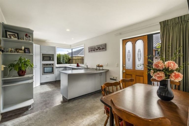 Photo of property in 96a Picton Avenue, Riccarton, Christchurch, 8011