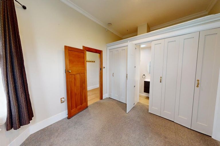 Photo of property in 11 Hereford Street, West End, Palmerston North, 4410