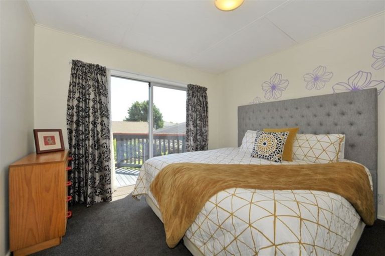 Photo of property in 28a Wyatt Place, Russley, Christchurch, 8042