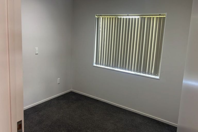 Photo of property in 16 Lamia Place, The Gardens, Auckland, 2105