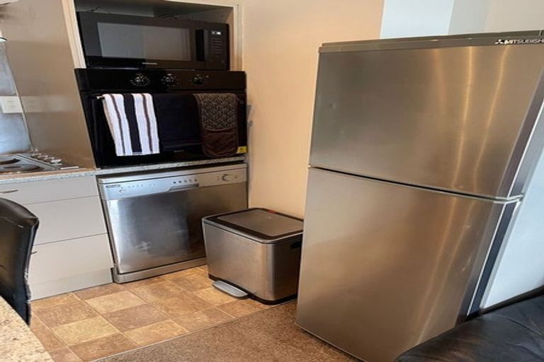 Photo of property in 126 Grafton Road, Roseneath, Wellington, 6011