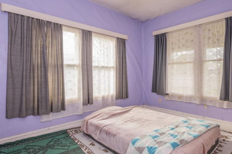 Photo of property in 125 Cambridge Street, Levin, 5510