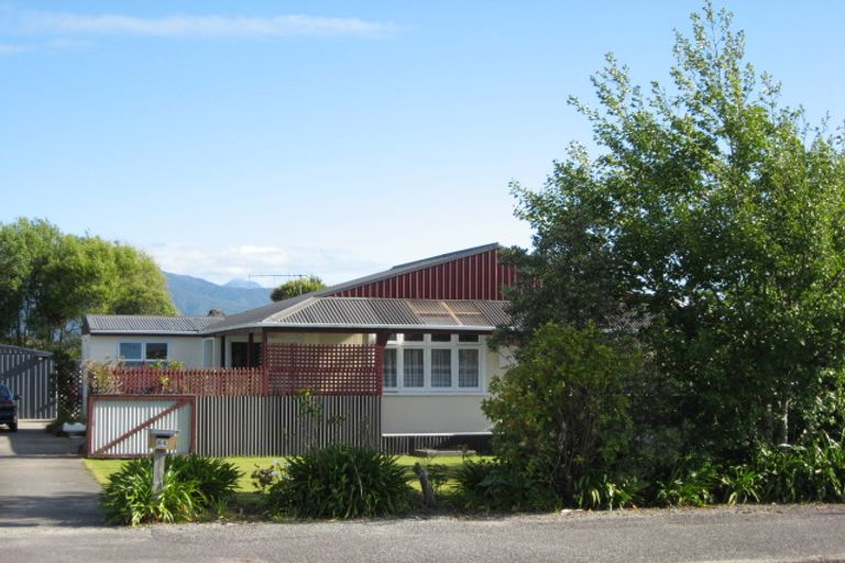 Photo of property in 84 Brougham Street, Westport, 7825