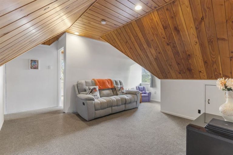 Photo of property in 19 Marendellas Drive, Bucklands Beach, Auckland, 2014