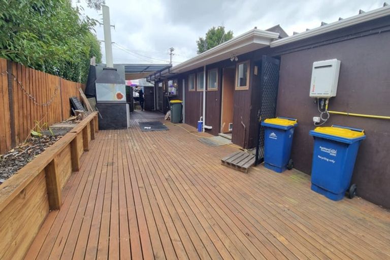 Photo of property in 1/1 Bishopgate Street, Birkdale, Auckland, 0626
