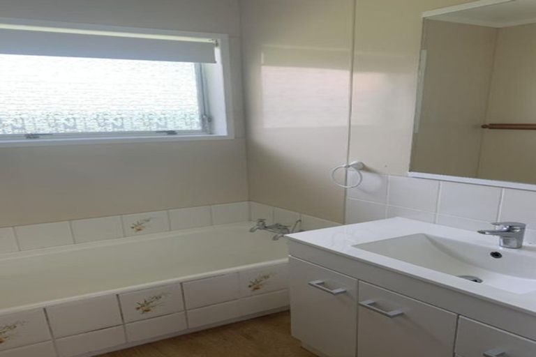 Photo of property in 1 Highland Drive, Pukete, Hamilton, 3200