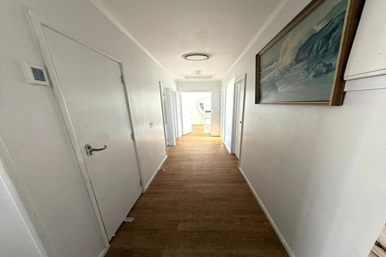 Photo of property in 11 Harania Avenue, Favona, Auckland, 2024