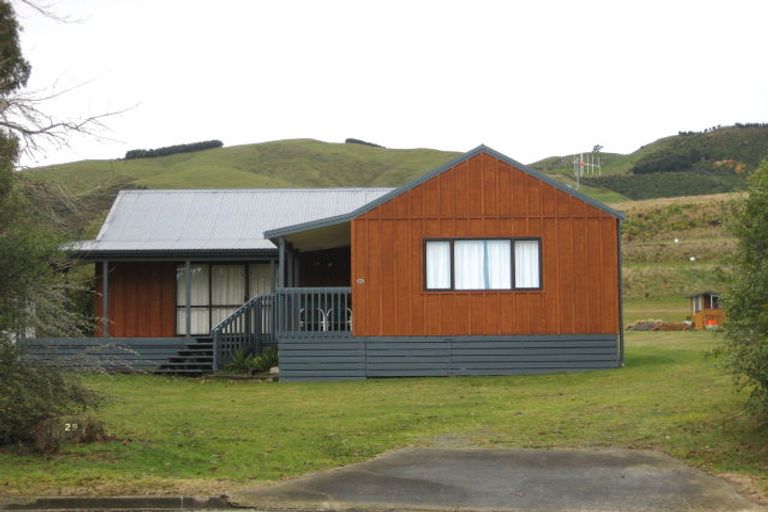 Photo of property in 29 Angela Place, Kinloch, Taupo, 3377