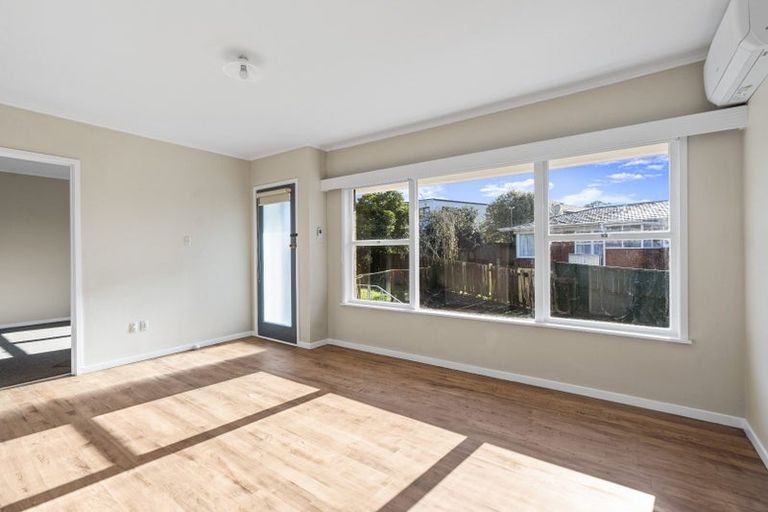 Photo of property in 3/23 Evelyn Place, Hillcrest, Auckland, 0627