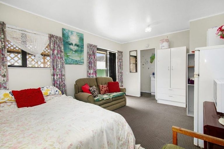 Photo of property in 11 Wainuiomata Road, Wainuiomata, Lower Hutt, 5014