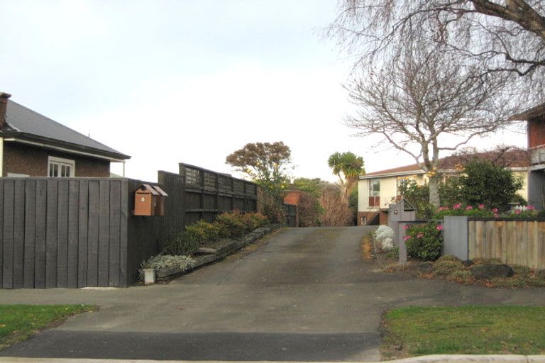 Photo of property in 5-5a Hobson Street, Saint Clair, Dunedin, 9012