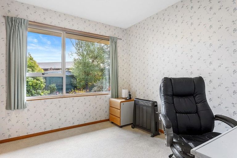 Photo of property in 244 Lake Terrace Road, Shirley, Christchurch, 8061