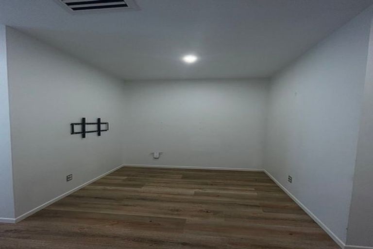 Photo of property in 32 Lime Hill Rise, Flat Bush, Auckland, 2019