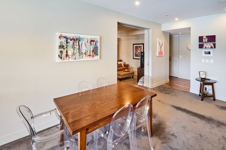 Photo of property in Clyde Quay Wharf, 2b/6 Clyde Quay Wharf, Te Aro, Wellington, 6011