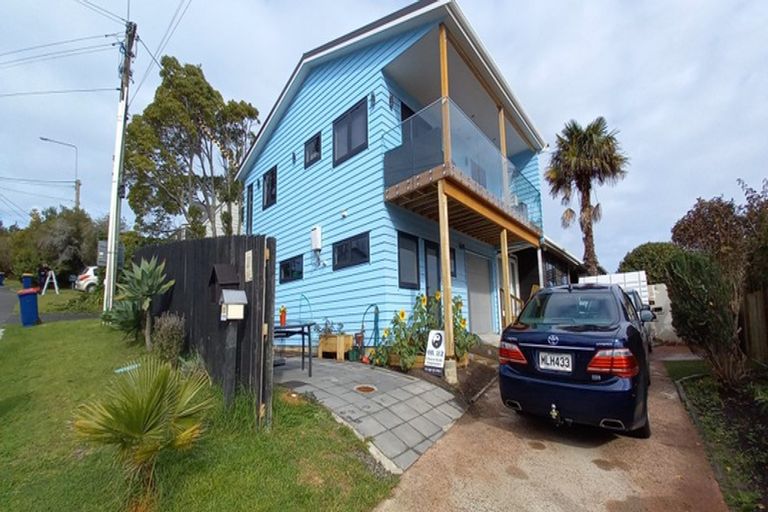 Photo of property in 1/39 Lancaster Road, Beach Haven, Auckland, 0626