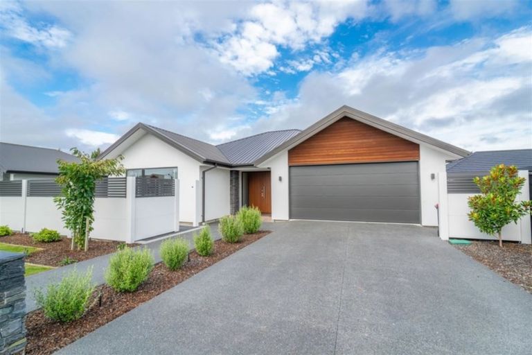 Photo of property in 12 Bronco Drive, Aidanfield, Christchurch, 8025