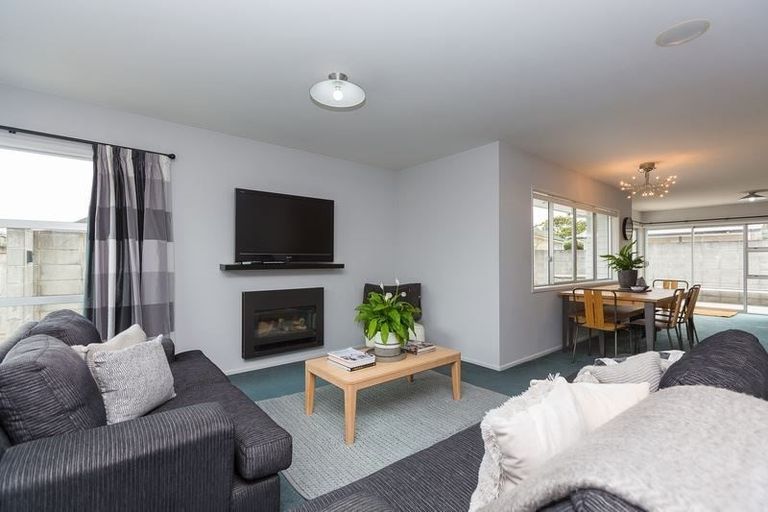 Photo of property in 19c Beach Street, Fitzroy, New Plymouth, 4312