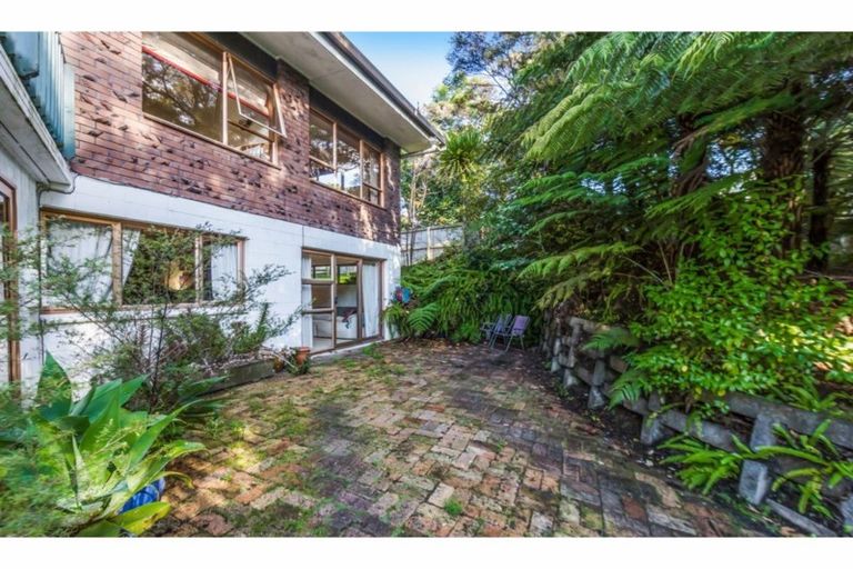 Photo of property in 29a Greenhithe Road, Greenhithe, Auckland, 0632