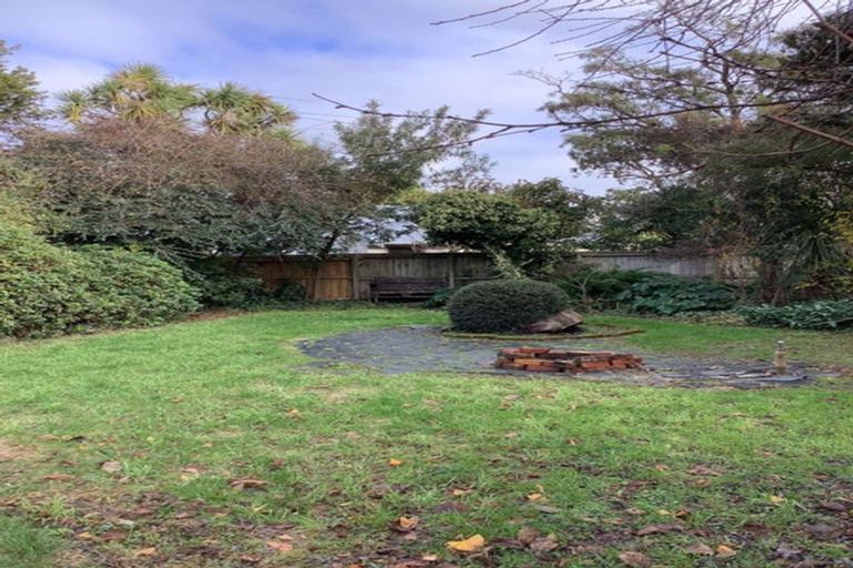 Photo of property in 17b Ramore Place, Redwood, Christchurch, 8051