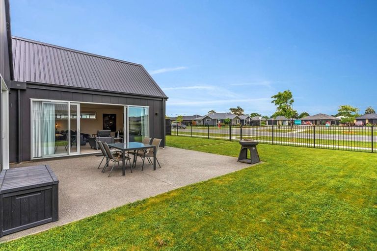 Photo of property in 8 John Raven Lane, Woodend, 7610