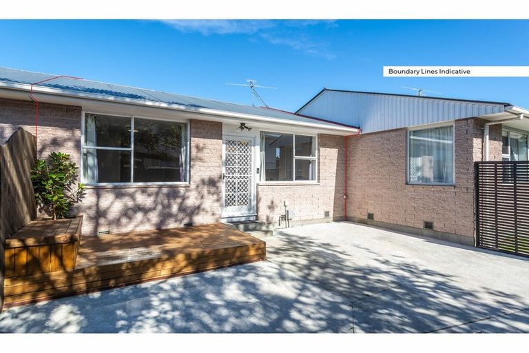 Photo of property in 2/25 Whitmore Street, Edgeware, Christchurch, 8013