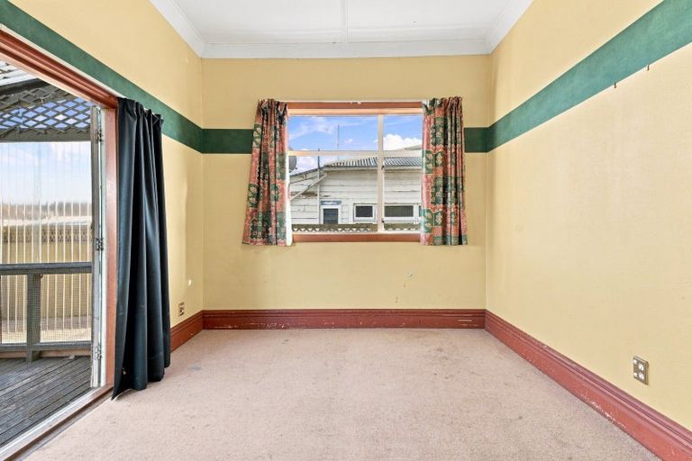 Photo of property in 25 Kirkcaldy Street, South Dunedin, Dunedin, 9012