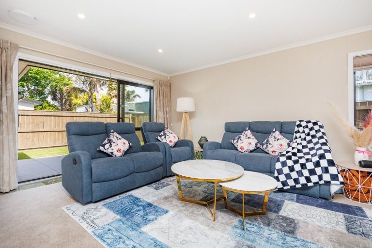 Photo of property in 18 Thomson Street, West End, Palmerston North, 4412