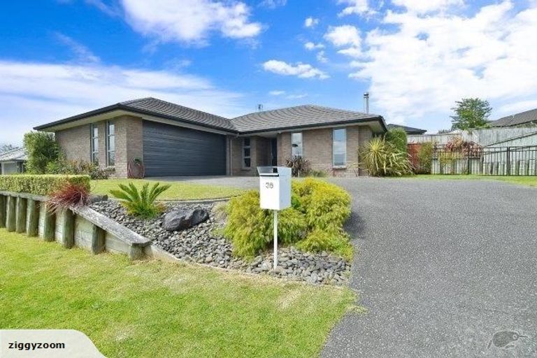 Photo of property in 36 Mortlake Heights, Pyes Pa, Tauranga, 3112