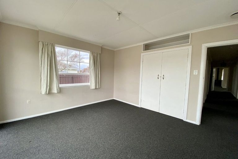 Photo of property in 53 Anakiwa Street, Kelvin Grove, Palmerston North, 4414