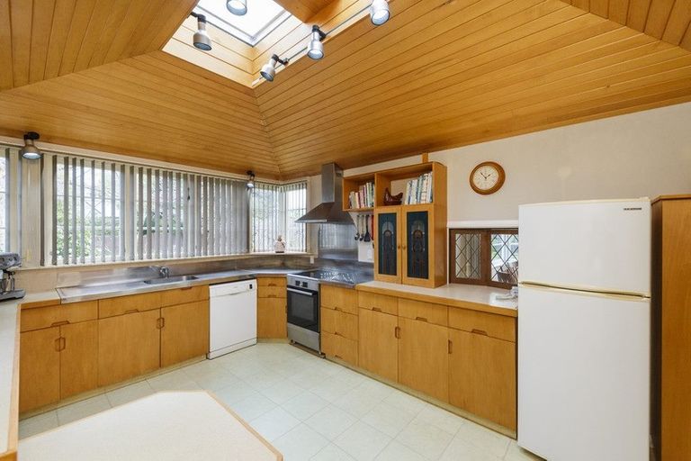 Photo of property in 77 Marne Street, Hokowhitu, Palmerston North, 4410