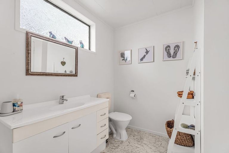 Photo of property in 1 Manaia Road, Tairua, 3508