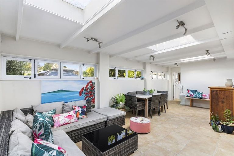 Photo of property in 46 Whites Road, Whitford, Howick, 2571