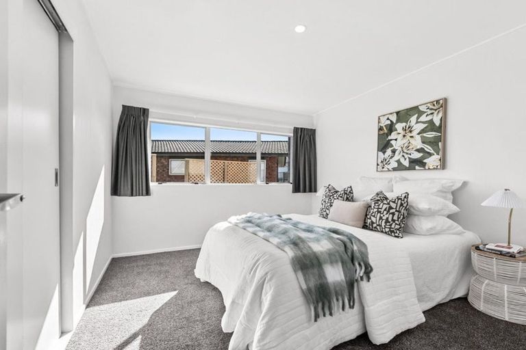 Photo of property in 2/1001 High Street, Avalon, Lower Hutt, 5011