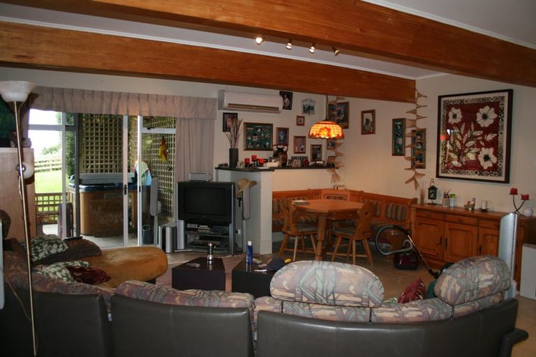 Photo of property in 337e Clarks Beach Road, Clarks Beach, Pukekohe, 2679