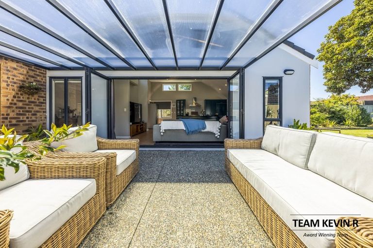 Photo of property in 15 Glen Avenue, Papatoetoe, Auckland, 2025